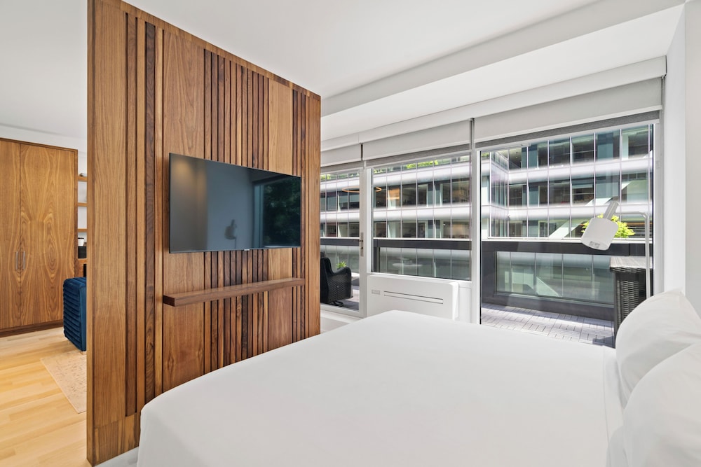 The Gotham Hotel - photo 24