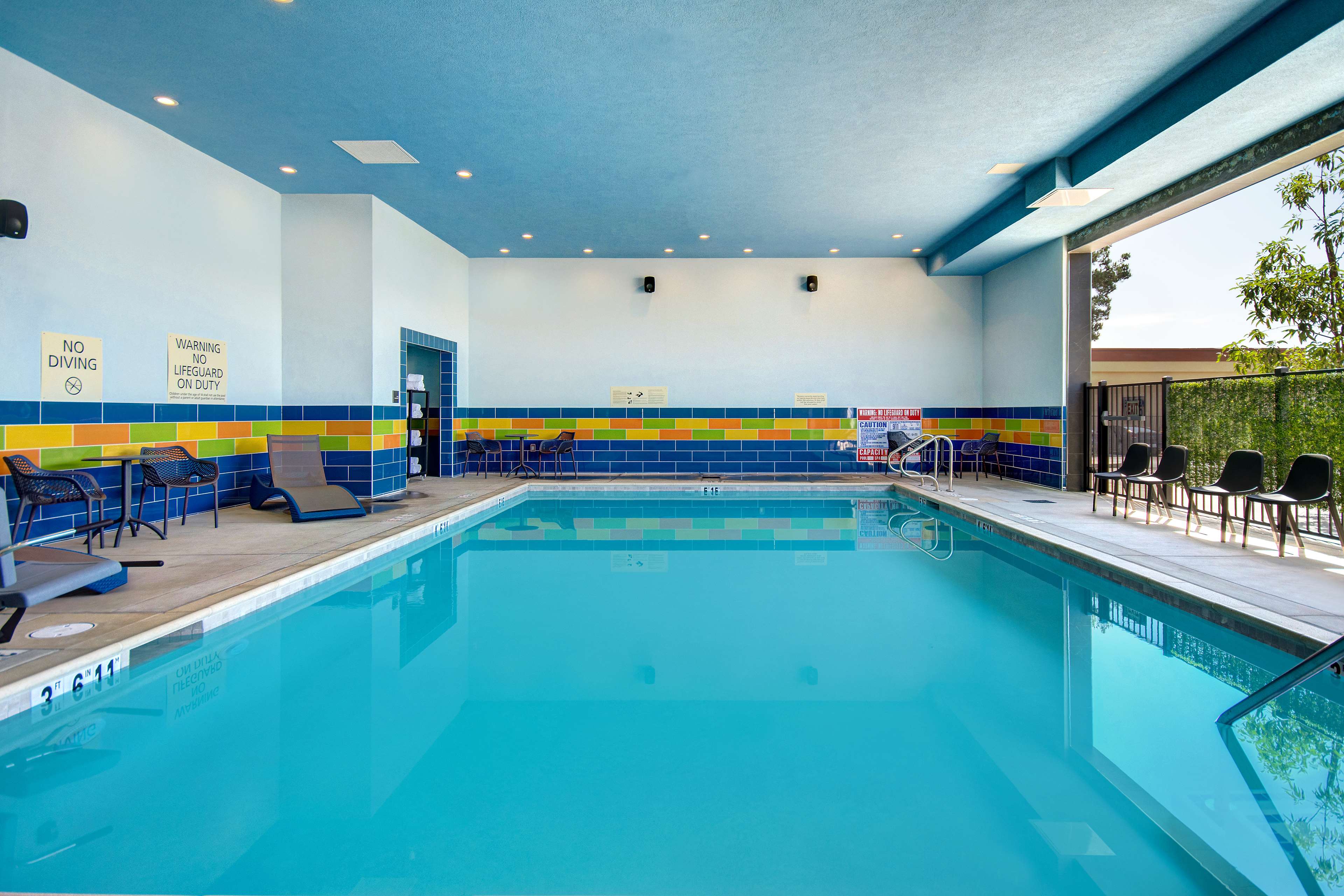 Hampton Inn & Suites Ontario Rancho Cucamonga - photo 10