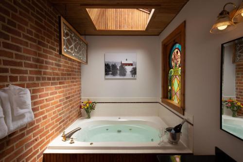 Hotel Galena - photo 38