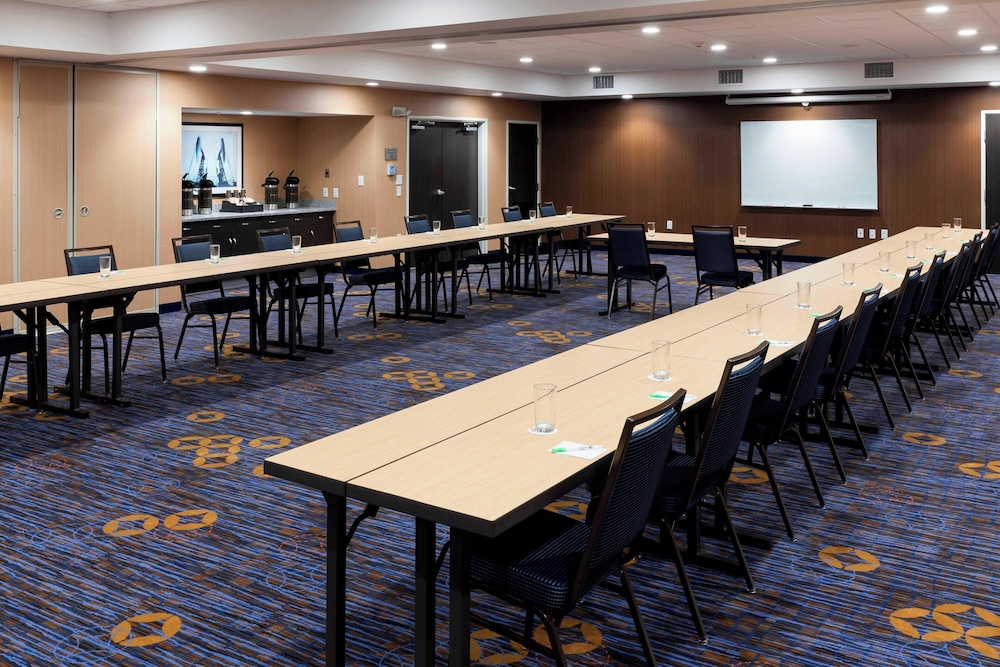 Courtyard by Marriott Houston North Shenandoah - photo 24