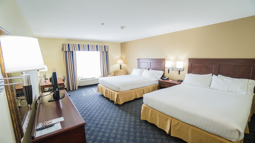 Holiday Inn Express & Suites Pampa by IHG - photo 9