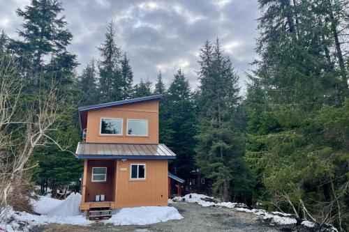 Girdwood Gem — Anchorage — photo 2
