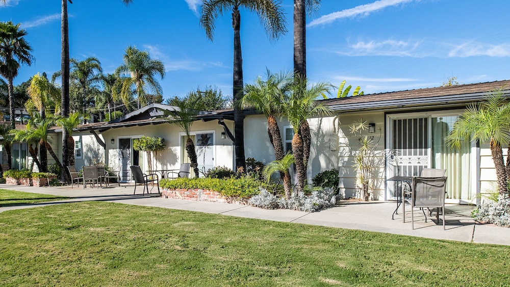 Fallbrook Country Inn - photo 21