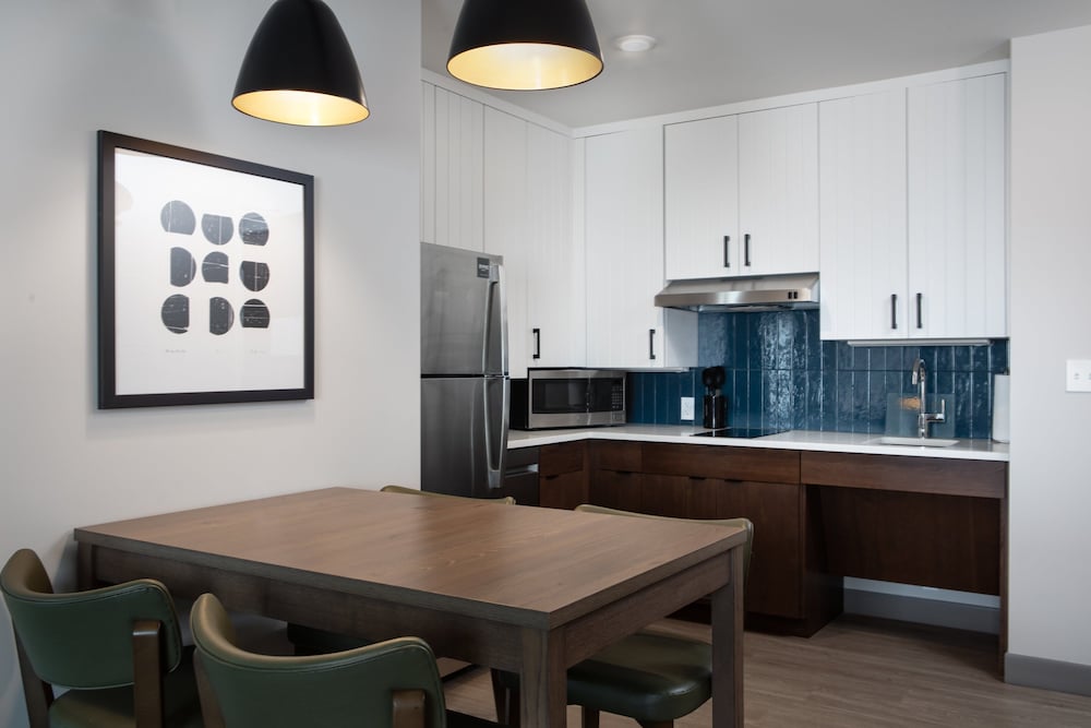 Staybridge Suites Iowa City Coralville by IHG - photo 29