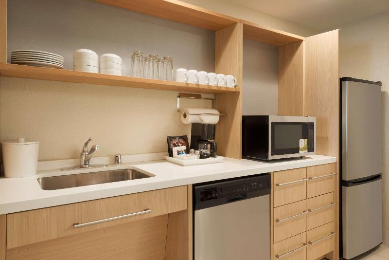 Home2 Suites by Hilton Milwaukee Brookfield - photo 22