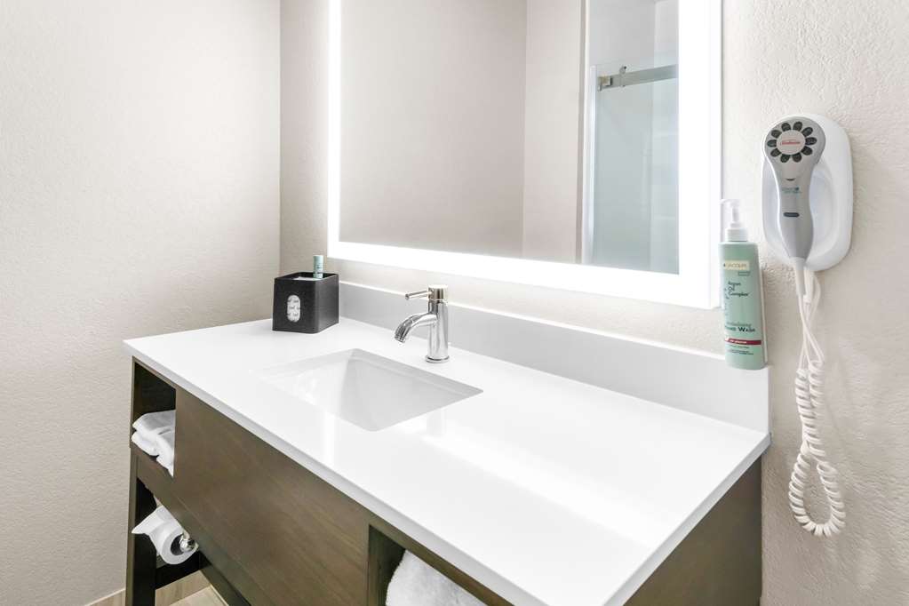 Best Western Abilene Inn & Suites - photo 17