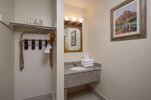 Rodeway Inn Near Arizona State University - photo 5