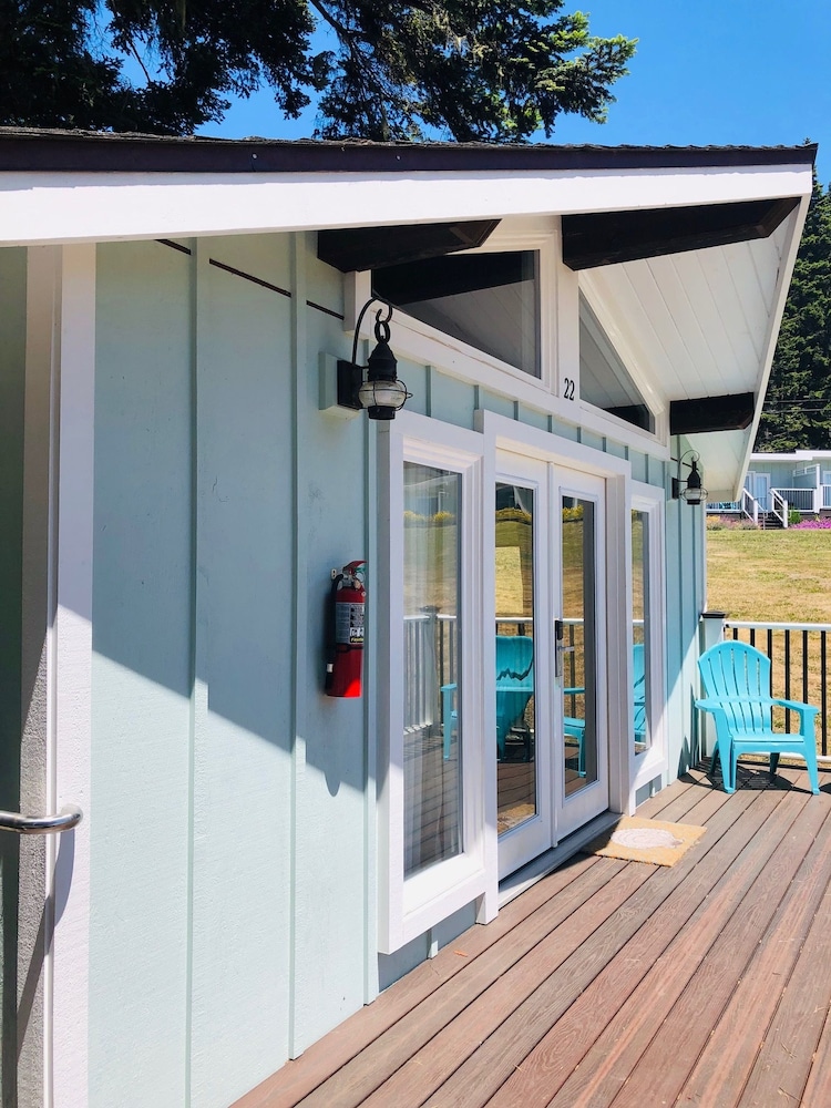 Seafoam Lodge - photo 2