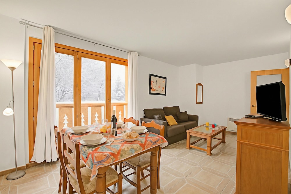 Andorra Mountain Friends Self Catering — 4-Star Luxury Hotel in El Tarter, Andorra