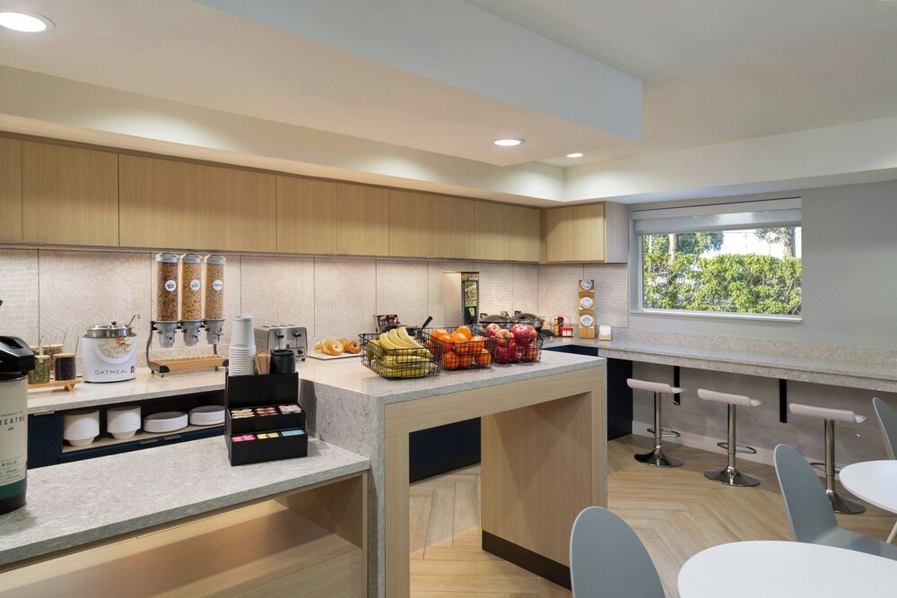 TownePlace Suites by Marriott Ft Lauderdale West - photo 25