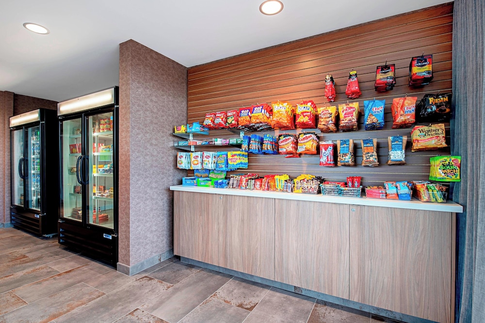 Fairfield Inn & Suites by Marriott Duluth Waterfront - photo 29