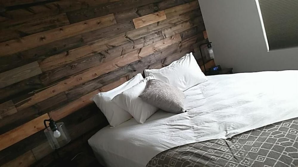 Lakes Inn at Dunvilla - photo 20