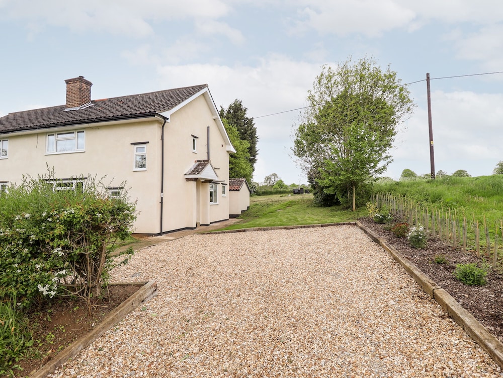6 Hillside Cottages in Gainsborough, United Kingdom