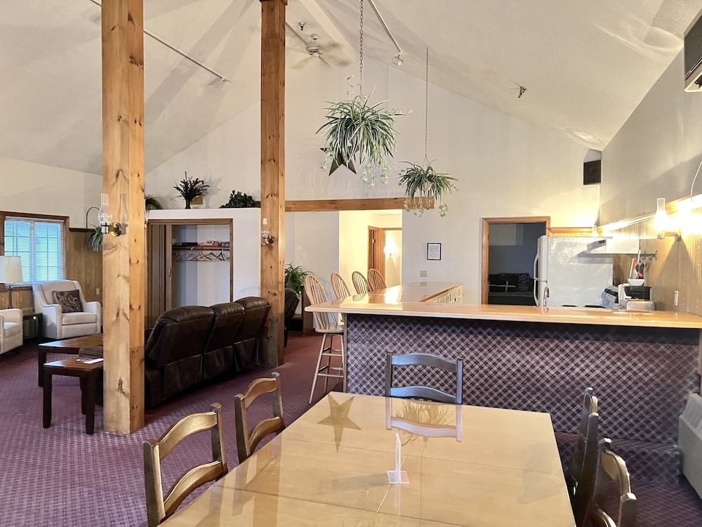 Island Pond Country Inn - photo 20