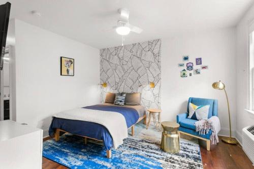 Garden District Studio Apartment Gated Parking — 4-Star Luxury Hotel in New Orleans, United States