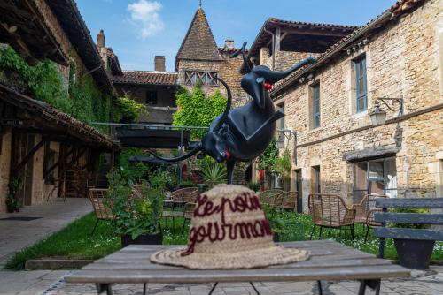 Art'Hotel & SPA Le Potin Gourmand — hotel in Cluny