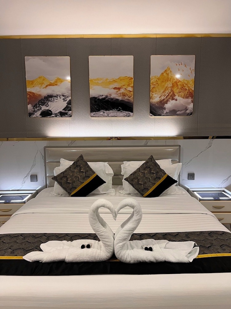 Berich Hotel - carbon neutral hotel in Tak