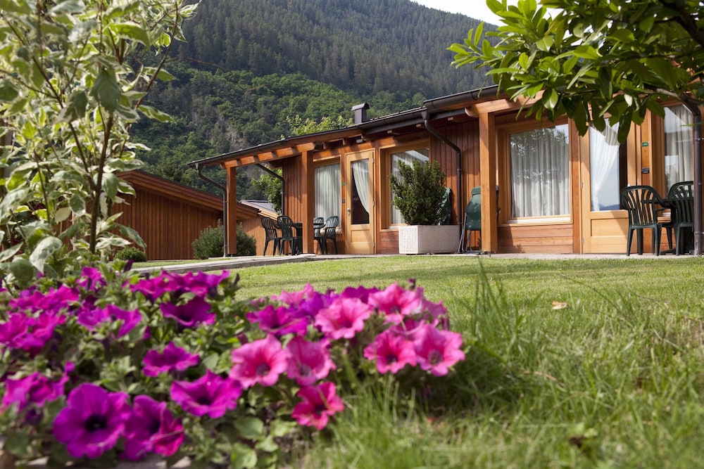 Dolomiti Camping Village Wellness Resort — Dimaro