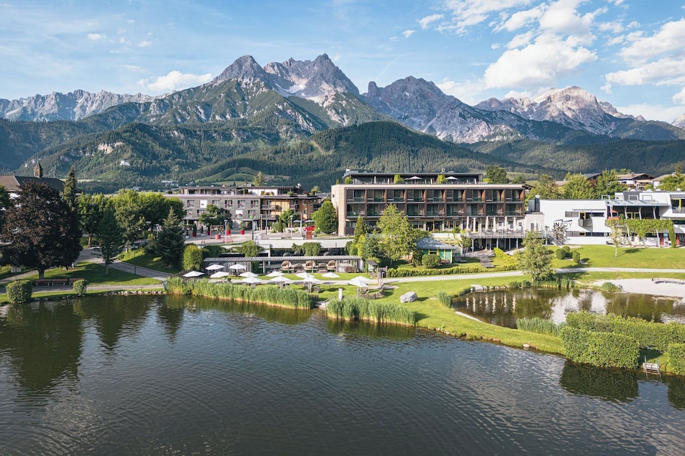 Ritzenhof Hotel und Spa am See — 4-Star Luxury Hotel in Saalfelden Am Steinernen Meer, Austria