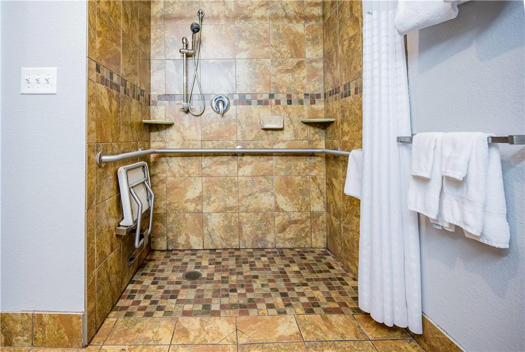 Microtel Inn & Suites by Wyndham Cheyenne - photo 42
