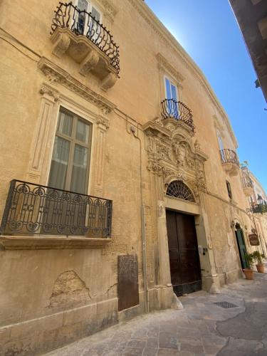 Roiss Haus Suites — 4-Star Luxury Hotel in Lecce, Italy