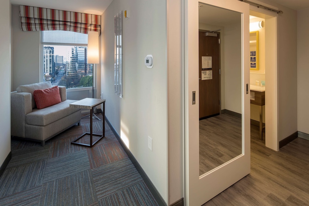 Hampton Inn & Suites Atlanta Midtown - photo 27