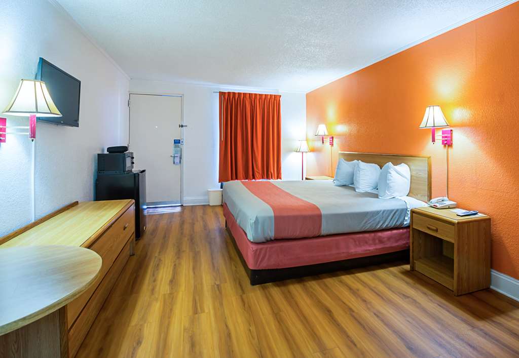 Motel 6 Perry GA - featured photo