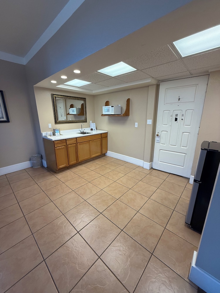 The Gadsden Hotel - photo 28