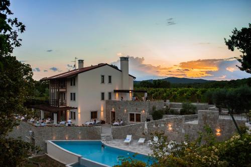 Cardo Boutique&Wine Resort — hotel in Aurisina