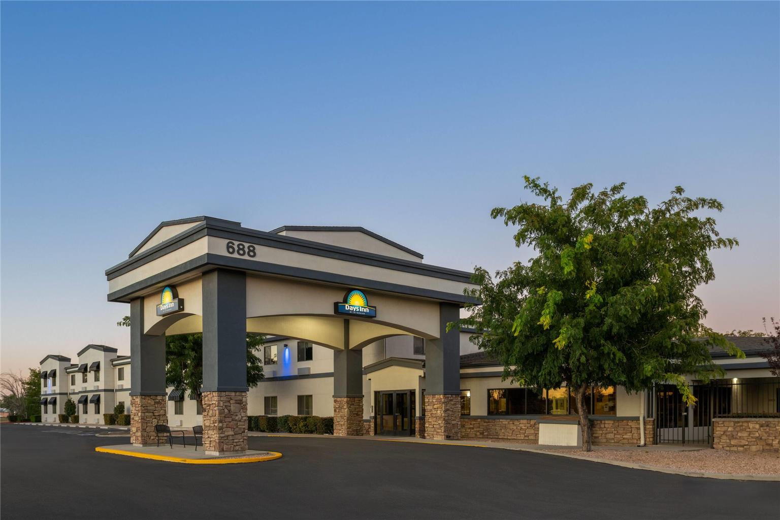 Days Inn by Wyndham Chino Valley - photo 4