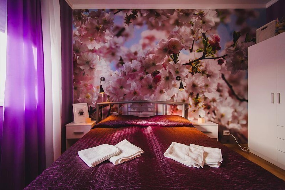 Tri zaytsa in Murmansk, Russia