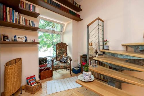 1BR Apt with Dual Terraces & Views By Wehost