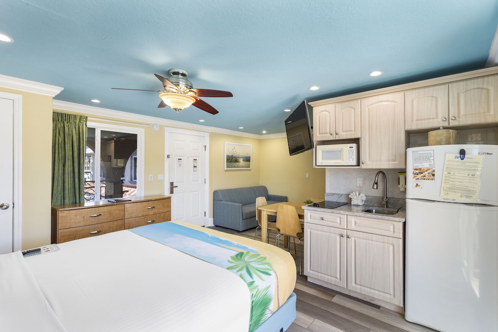 Bayview Plaza Waterfront Resort - photo 28