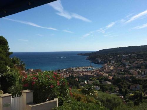 Port Miou - carbon neutral hotel in Cassis