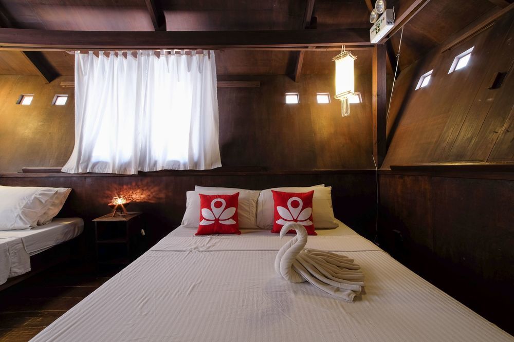 ZEN Rooms Pito Huts Station 3 — hotel in Yapak