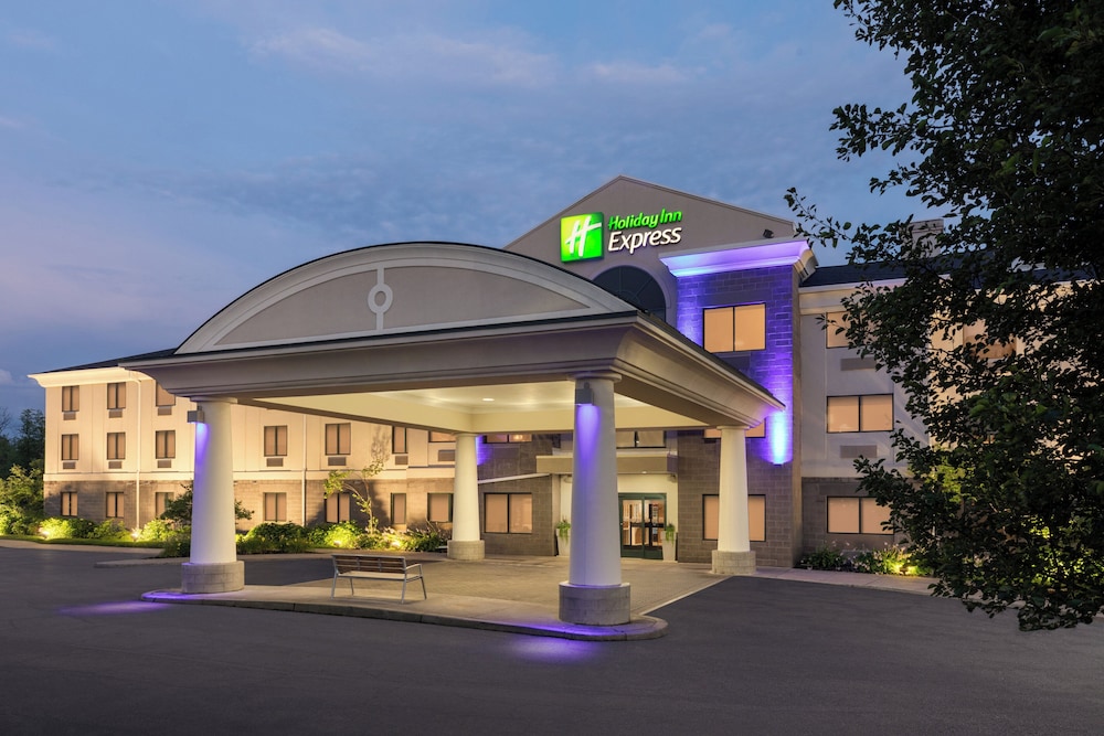 Holiday Inn Express Syracuse Airport by IHG - photo 46