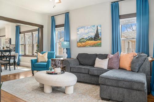 Benson's Cozy 3 BR Retreat with BBQ Grill — 4-Star Luxury Hotel in Omaha, United States