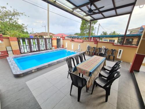 Homestay Epoh Manjoi With Private Pool And Jacuzzi — 4-Star Luxury Hotel in Ipoh, Malaysia