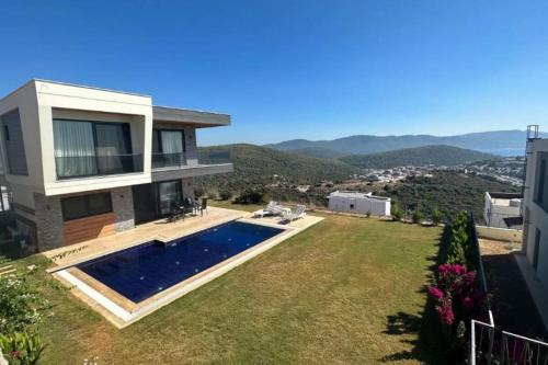 Villa Rada — 4-Star Luxury Hotel in Bogazici, Turkey