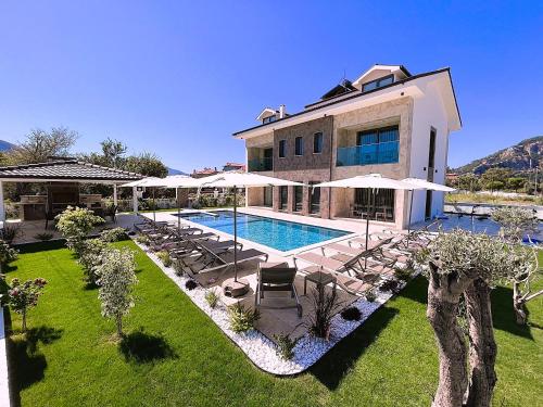 Villa SAHRA EXCLUSIVE DALYAN Family Friendly Luxury Villa in Dalyan Centre with Large Private Pool & Garden — 4-Star Luxury Hotel in Ortaca, Turkey