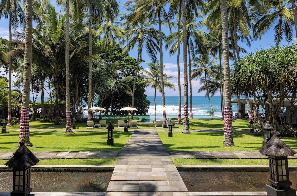 Kelapa Retreat & Spa — 4-Star Luxury Hotel in Pekutatan, Indonesia