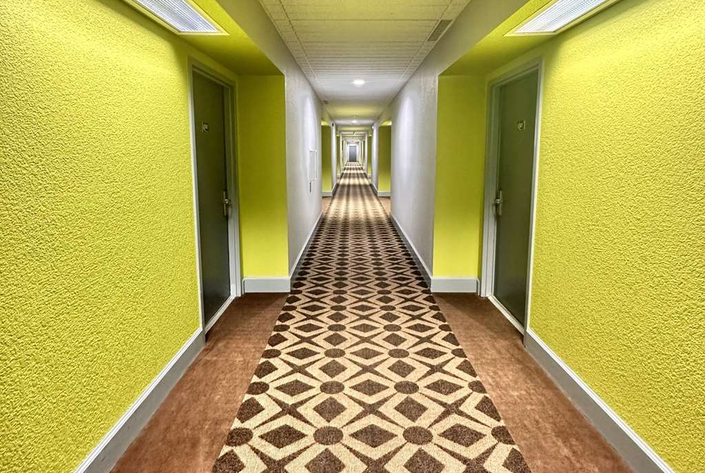 Super 8 by Wyndham Harrison OH - photo 10