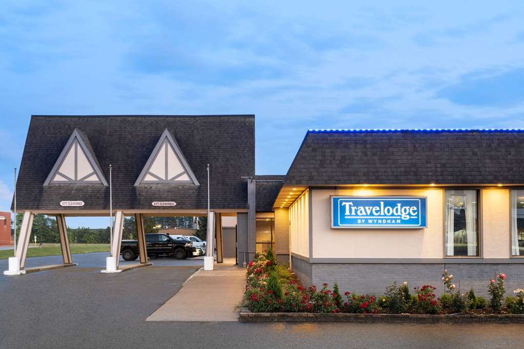 Travelodge by Wyndham Gaylord - photo 5