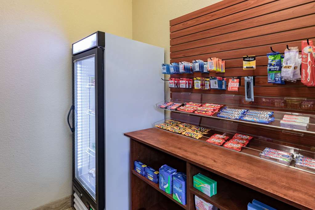 La Quinta Inn & Suites by Wyndham Garland Harbor Point - photo 62