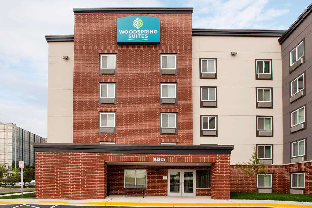 WoodSpring Suites Washington DC Northeast Greenbelt - photo 3