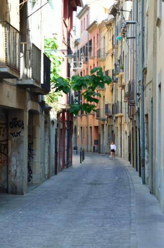 Girona Housing Ginesta 9 — 4-Star Luxury Hotel in Girona, Spain