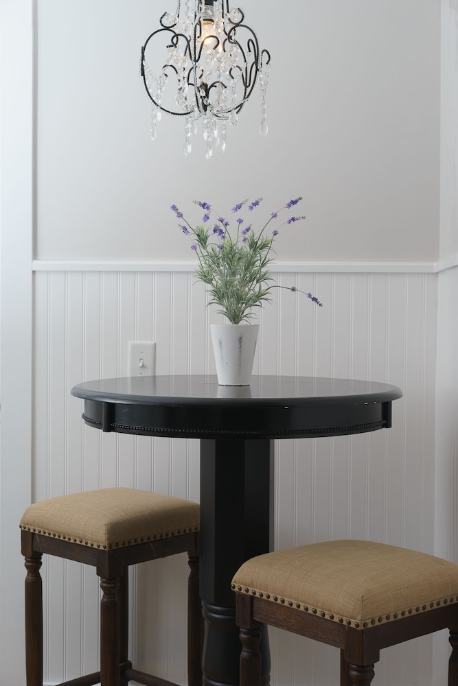 Marginal Way House Hotel - photo 36