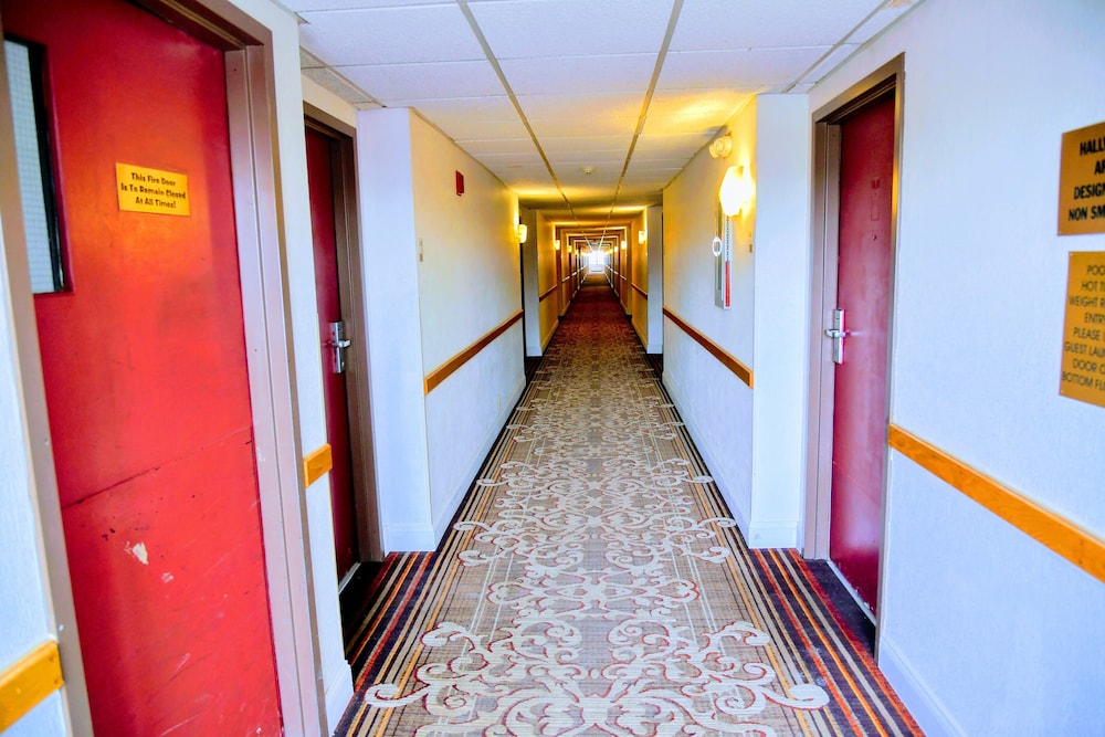 Douglas Inn & Conference Center - photo 58