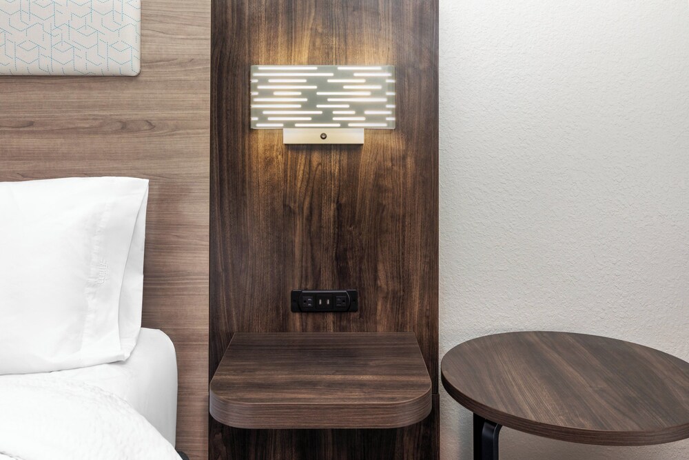 Holiday Inn Express & Suites Vicksburg by IHG - photo 31