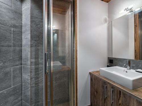 Appartement Dallas — 5-Star Luxury Hotel in Megeve, France